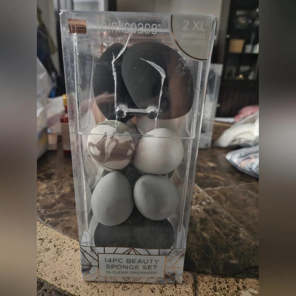 Thinkspace Beauty 14pc black white grey Beauty Sponge Set With Clear Organizer